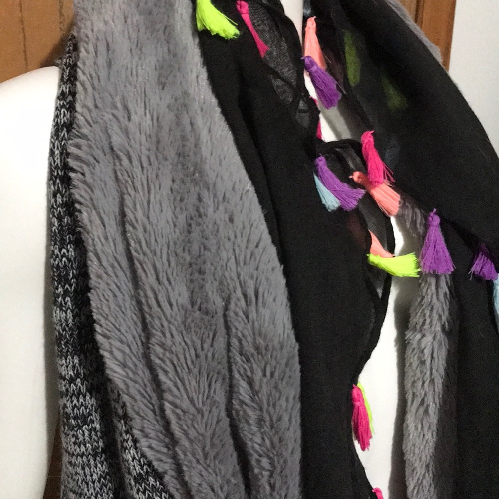 Lot of Infinity Scarves Justice SO